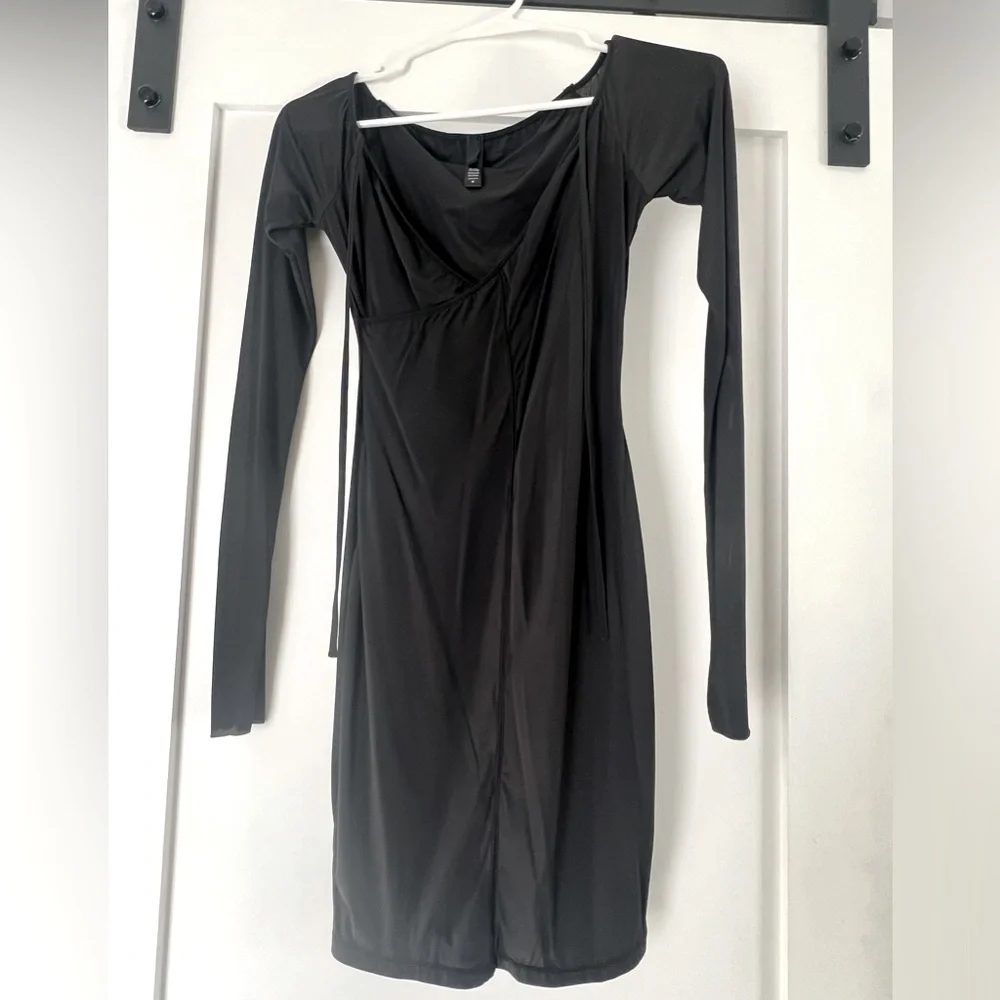 SKIMS Swim Dress – Black Ruched Long Sleeve Size Medium